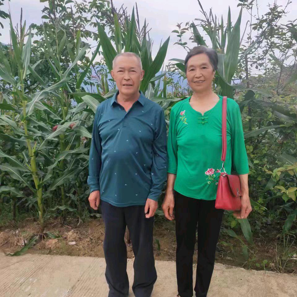 李必翠