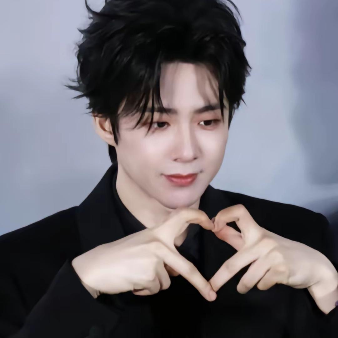 今晚的月亮圆吗