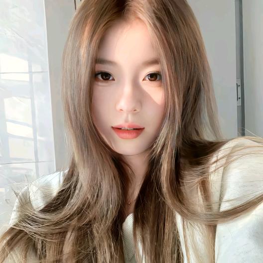 @靥.