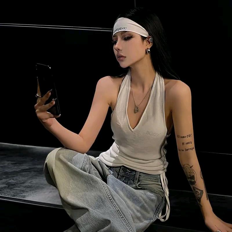 刮灰老少妇