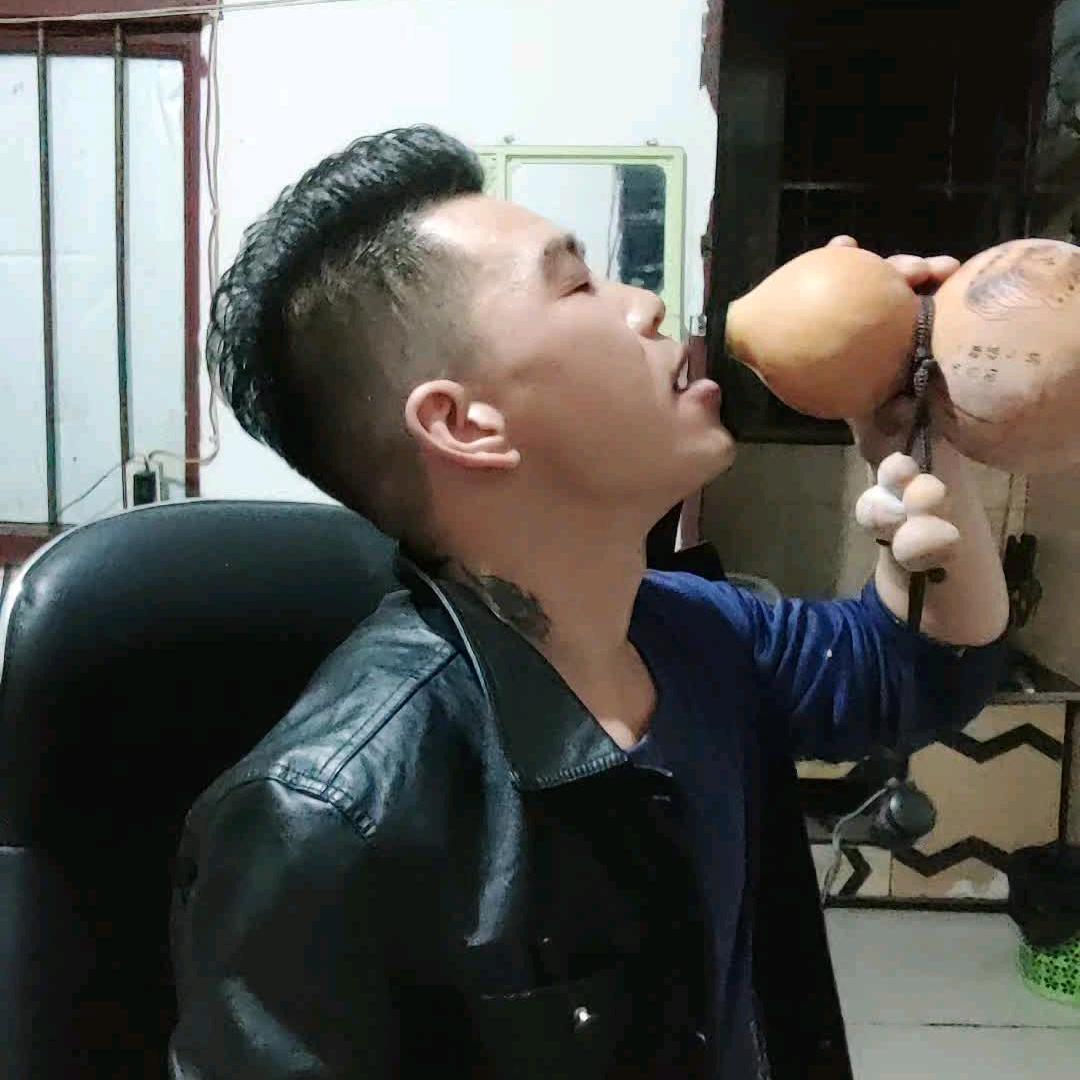 一吻定终生》小虎哥☜