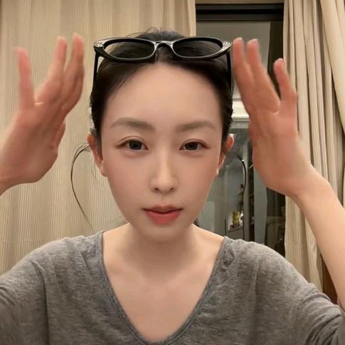 H55潮鞋集成店Media-潮流女鞋
