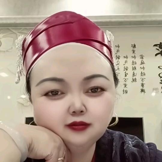 丽丽苗装