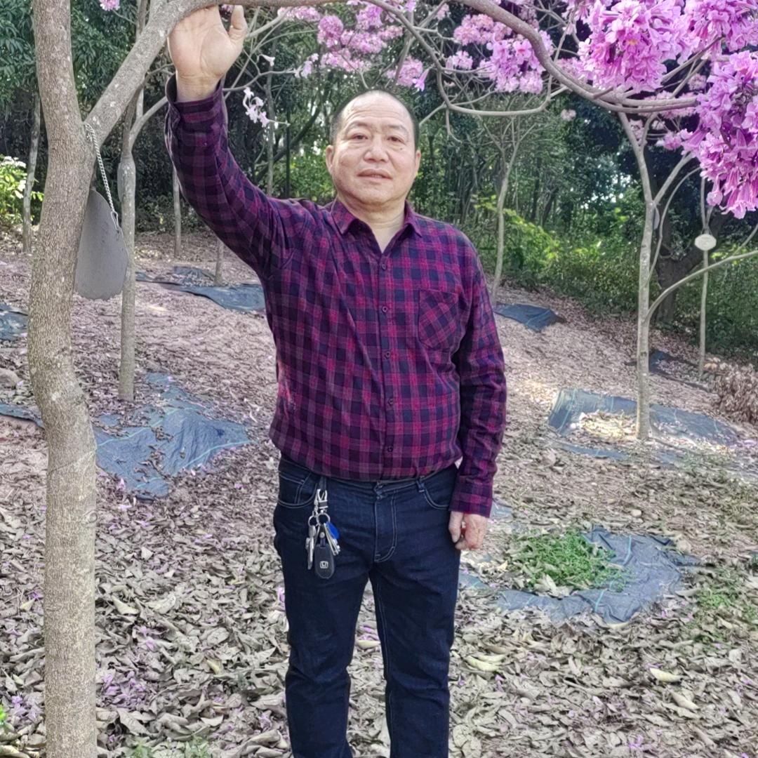潘伯良