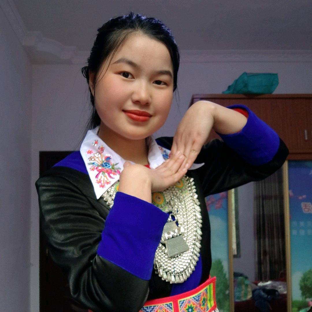 ∴小杨 maiv yaj