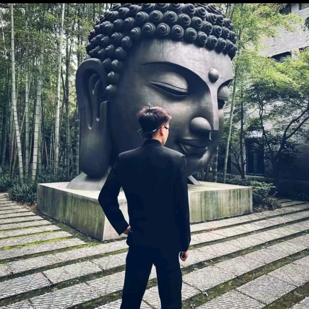 追光者🌗