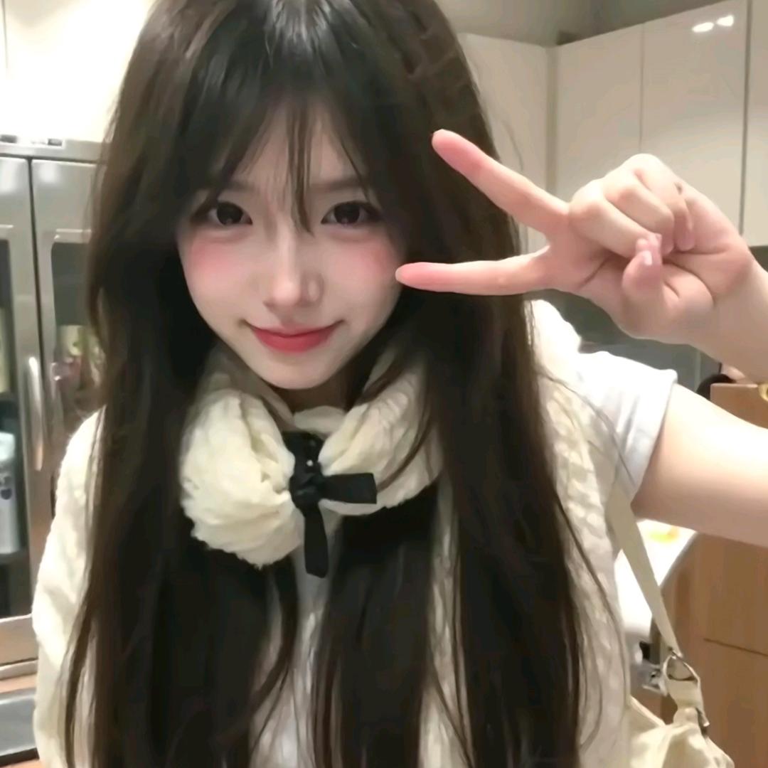 秋秋.