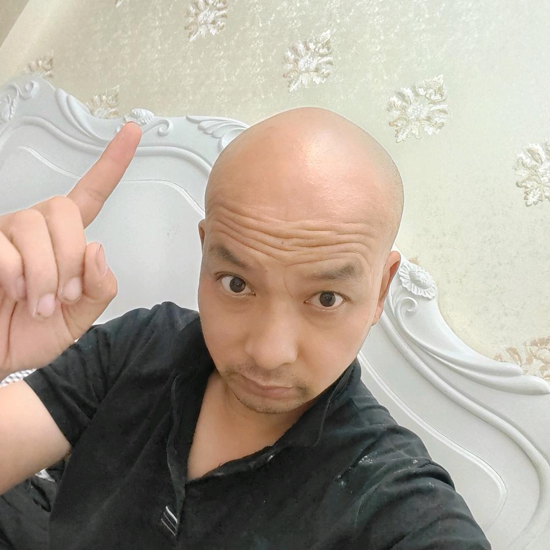 华南城光头★冠军瓷砖★中墅房产★外号卷王