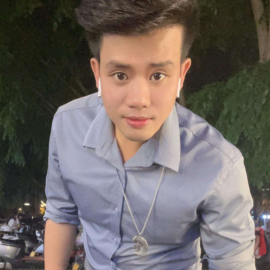 何子毅。。。。💫