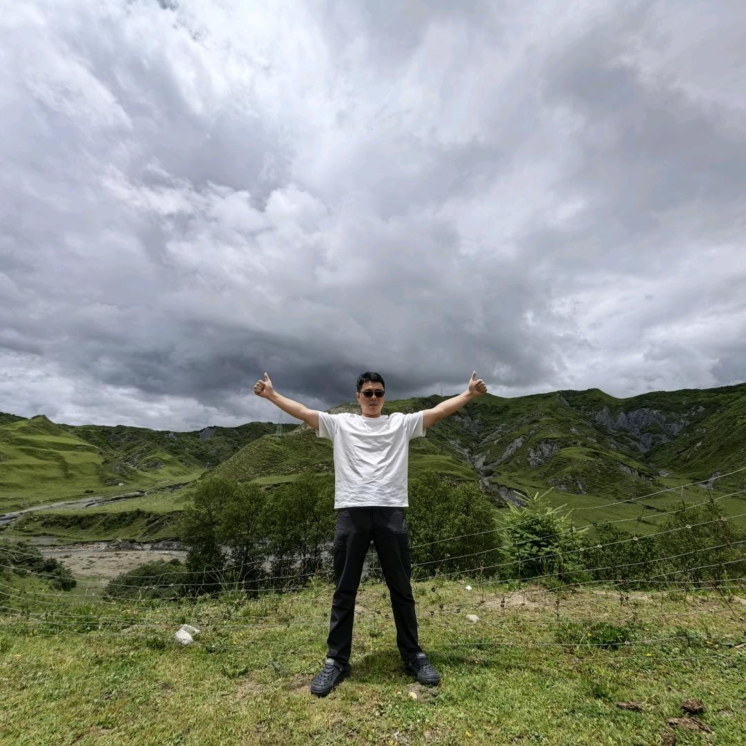 爱越野的设几师