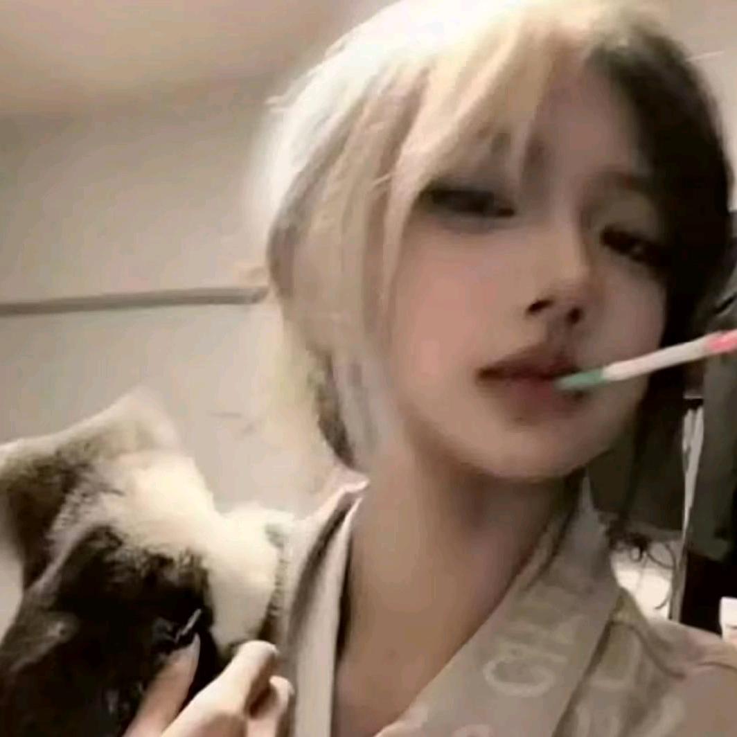 采一束野菊.