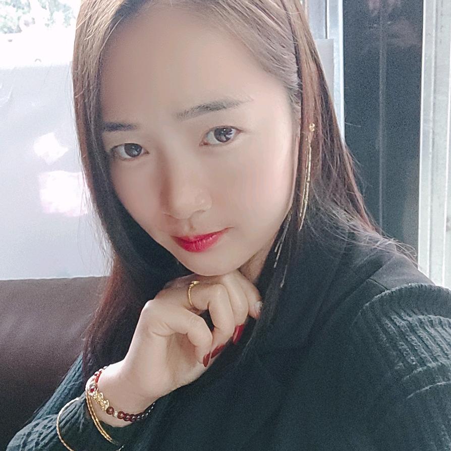 凌云夜宵烧烤妹