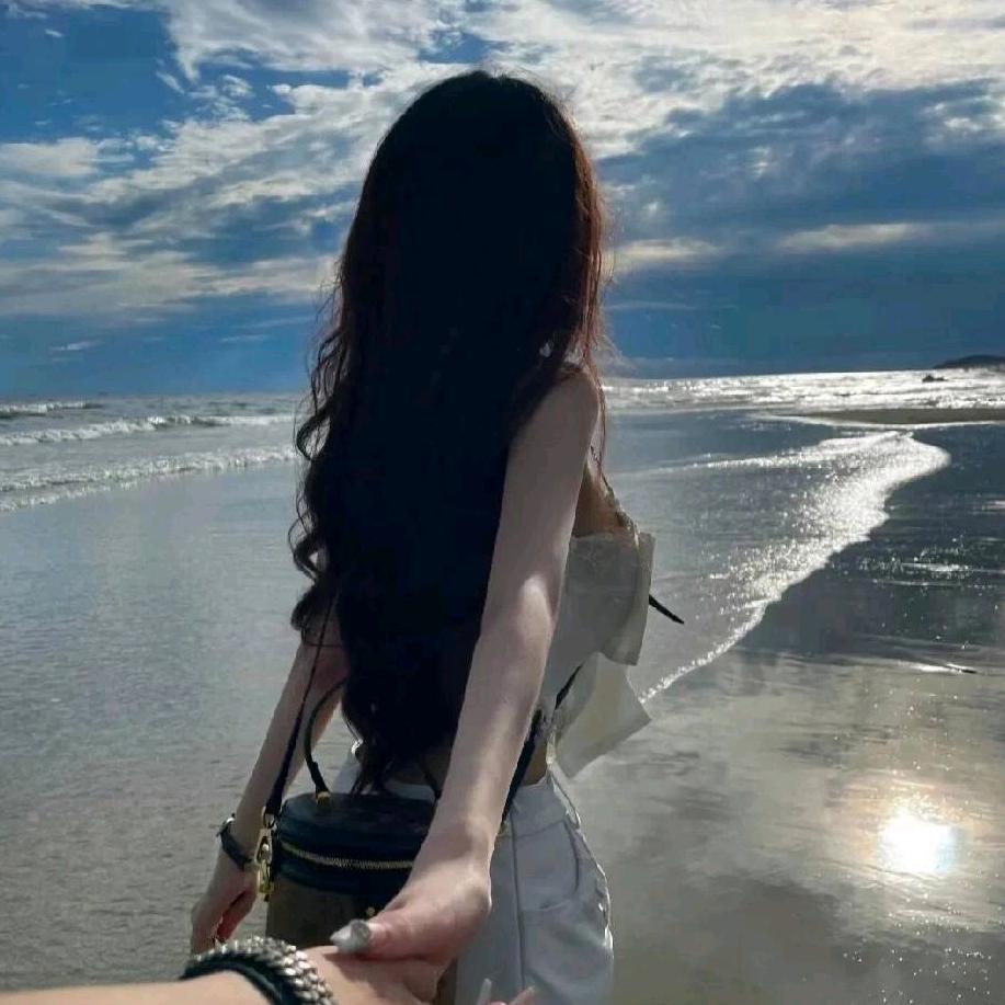 泡芙奶油🍑