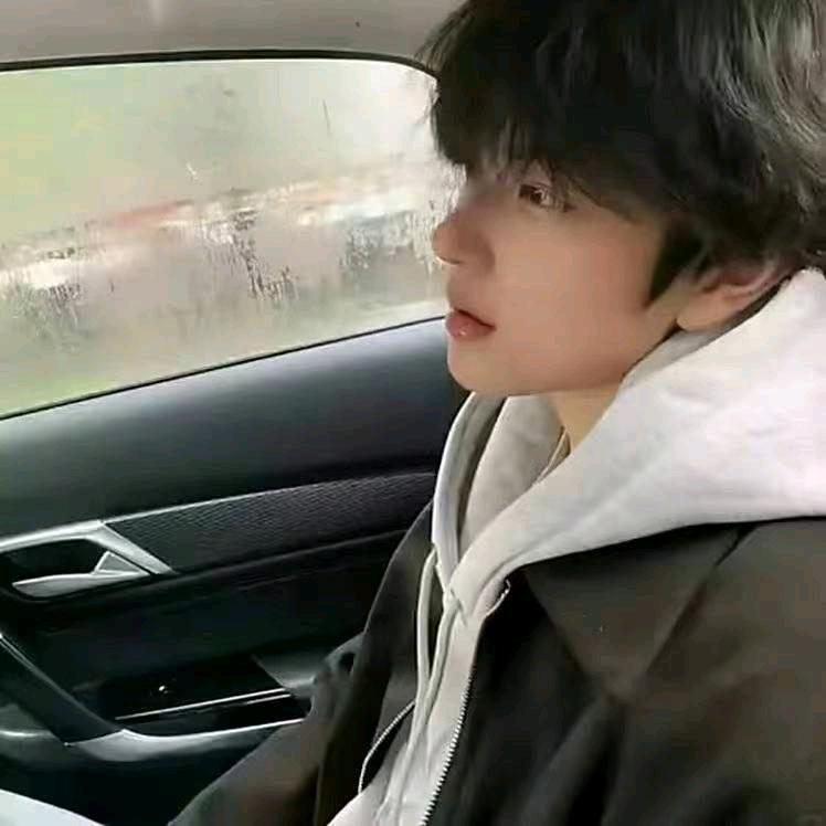 小小悦.