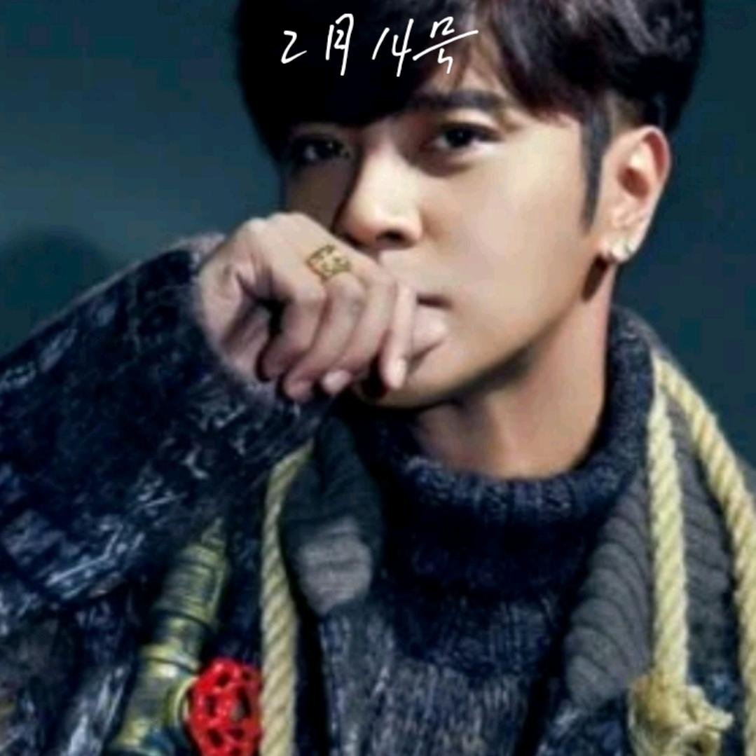 日月不同光，昼夜各有异