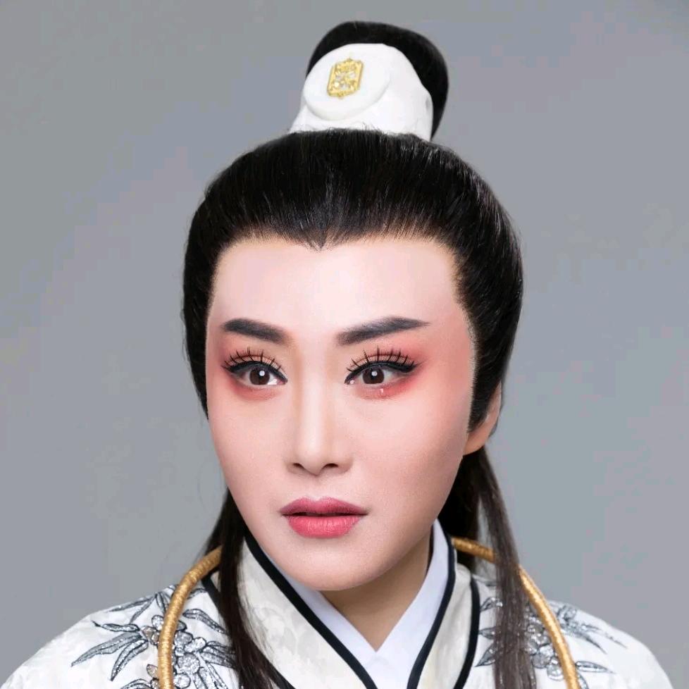 是你呀！小白