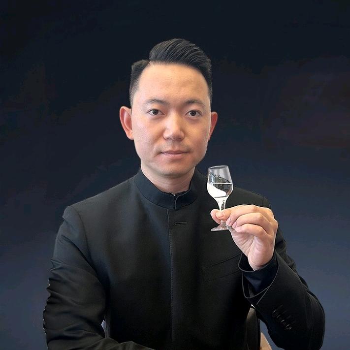 然酒专卖店龙庄鉴酒