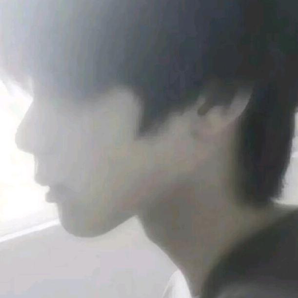凛霄
