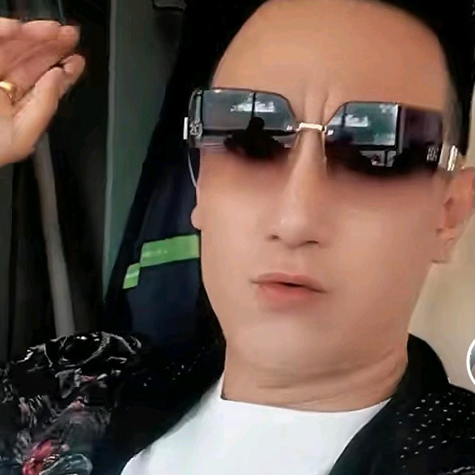 隔壁老励