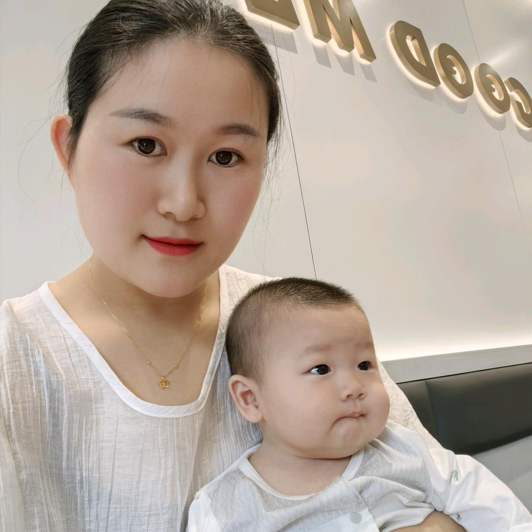 杏儿家龙凤胎
