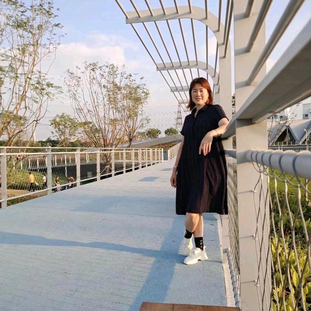 康岳华