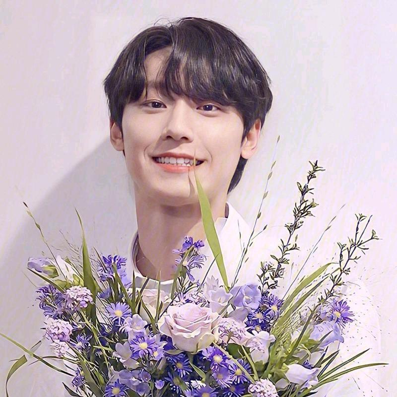 唯瑞顾得头像