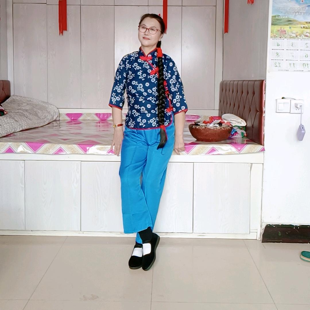 四姐爱唱歌