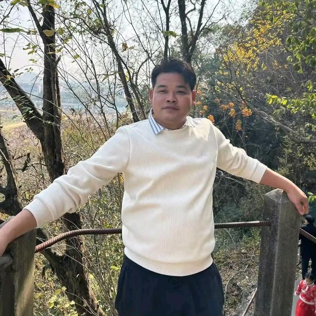 樟木塘基路口延建五金店