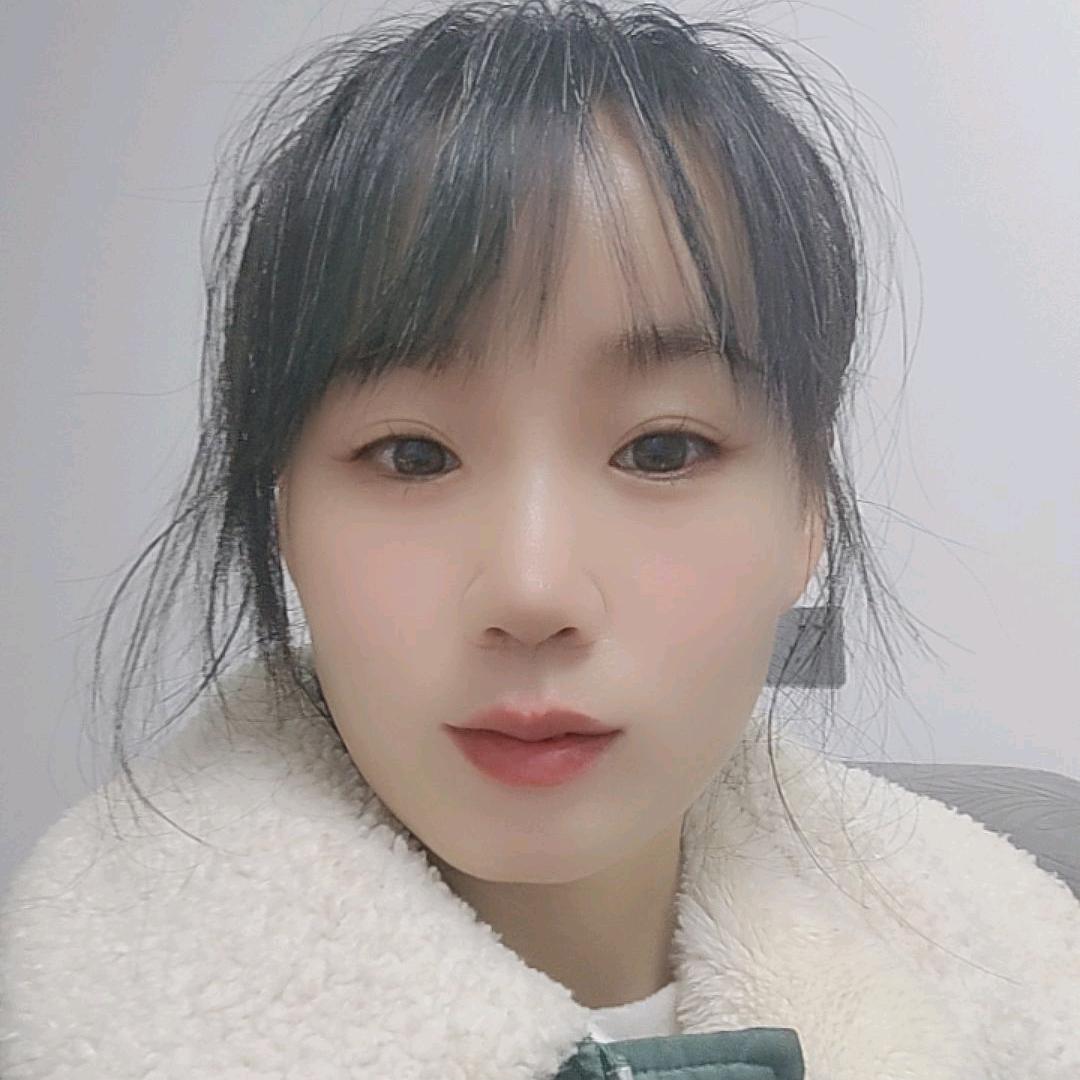 橘子(>﹏<)