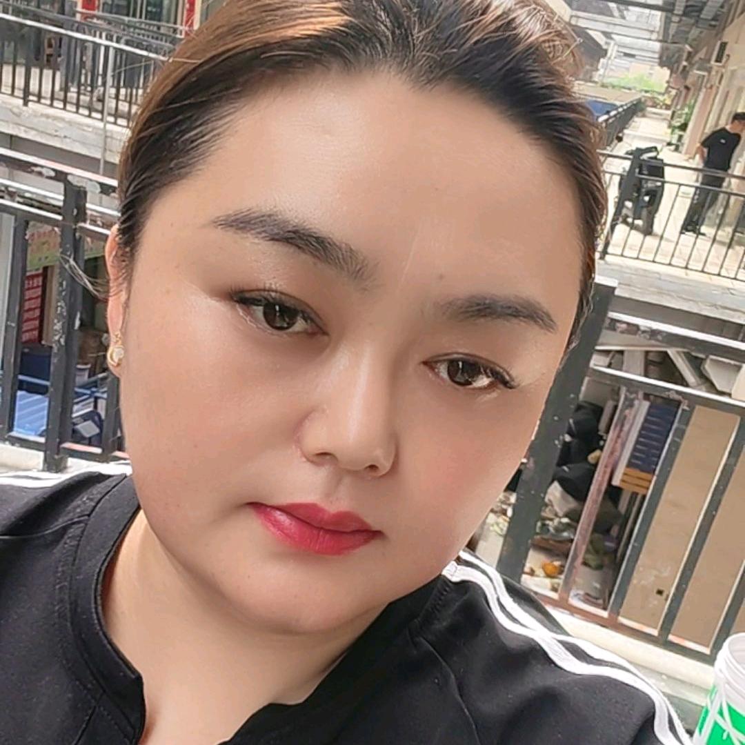 合肥卖空压机的单身女老板郭朵
