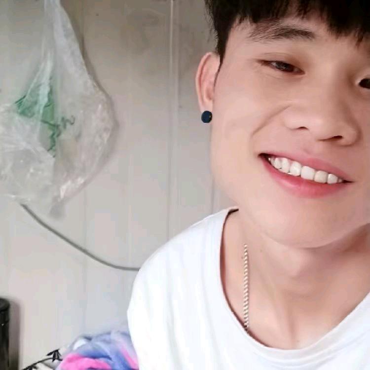 三角洲鼠鼠，小莫