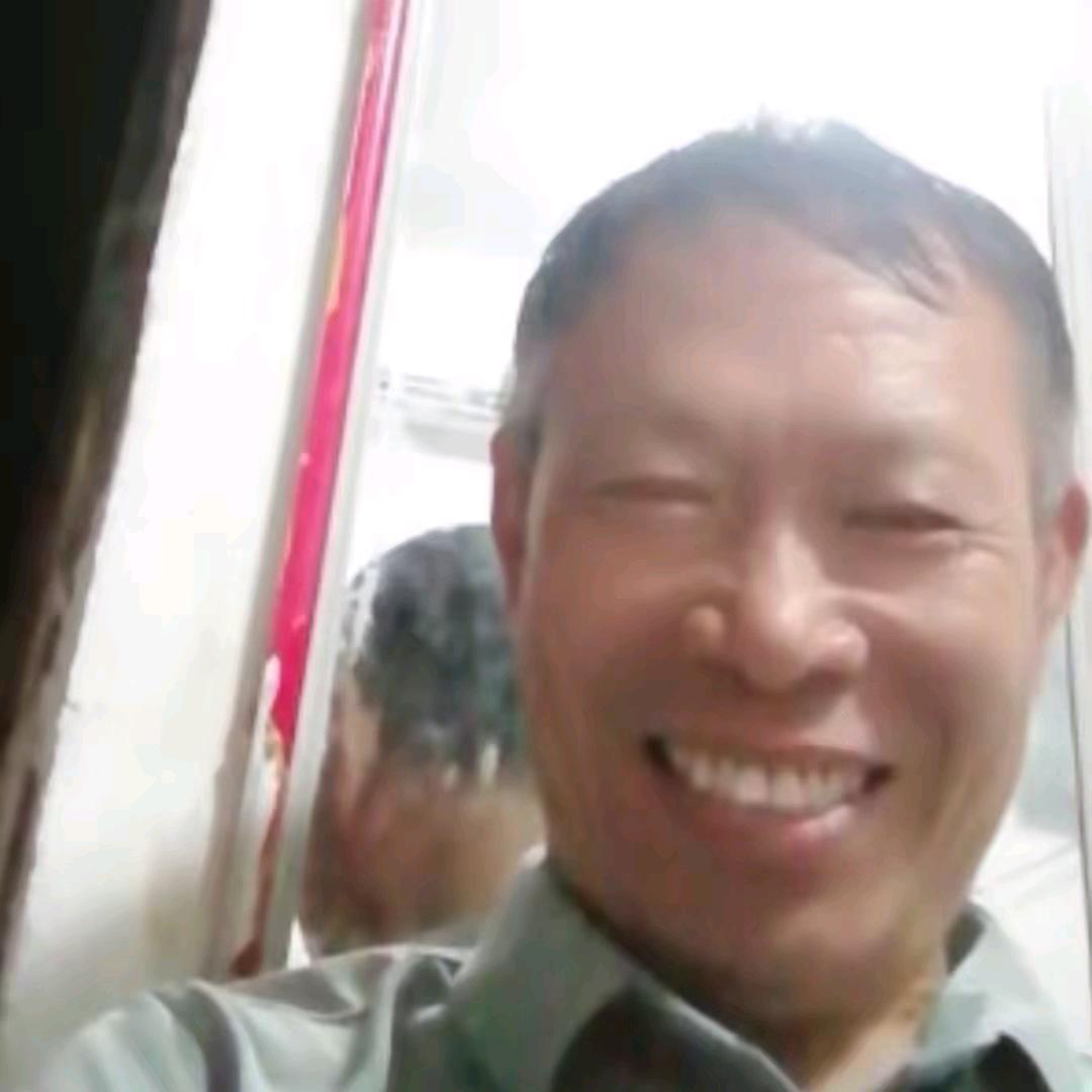 老农民（助力号不开播）大号晚上6点半开播