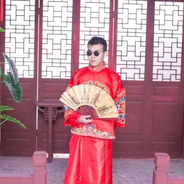 农村户外抓鱼摸虾成才哥