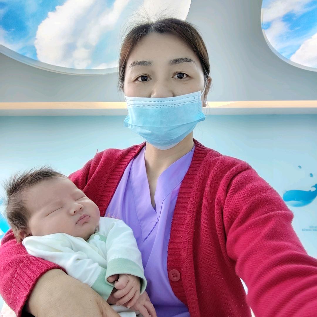 母婴护理师余姐