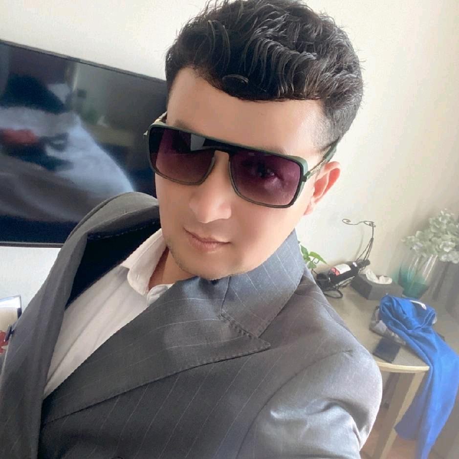 艾迩塔格服装店