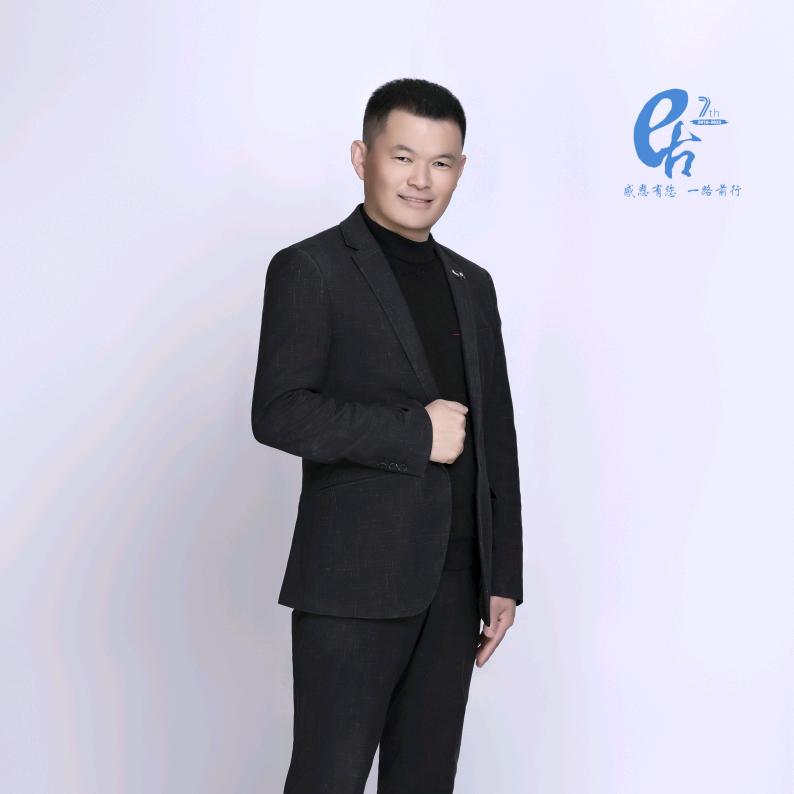 广元老何门窗窗帘(亿合)