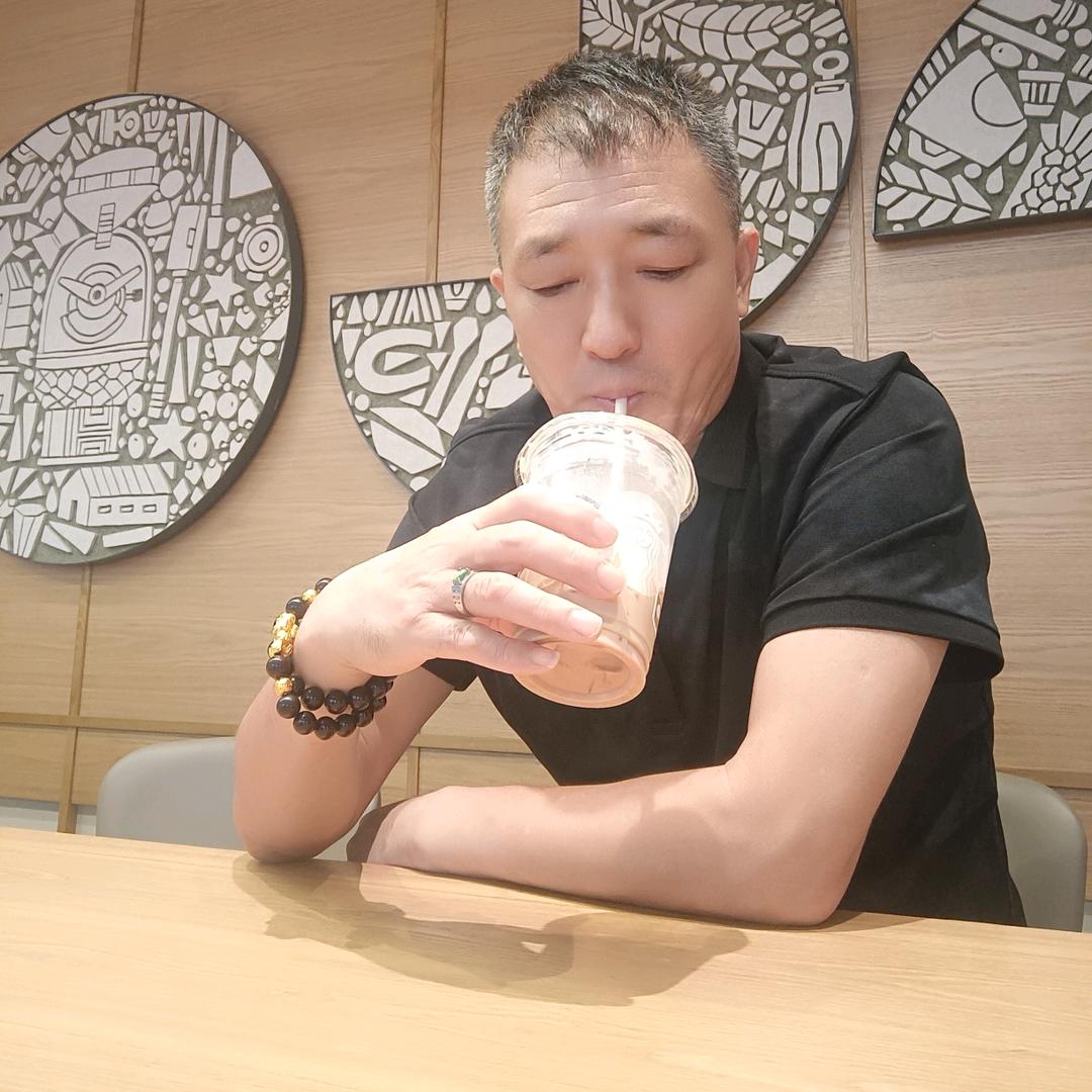 臻哥
