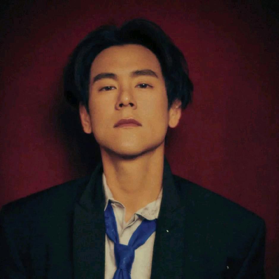 会修手机的（彭于晏）