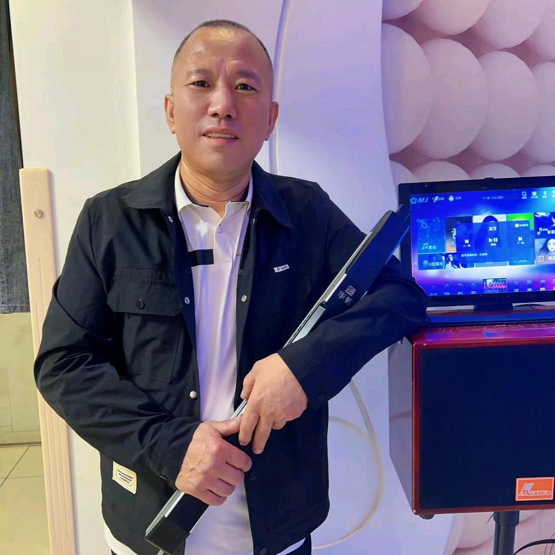 爱音乐的五哥