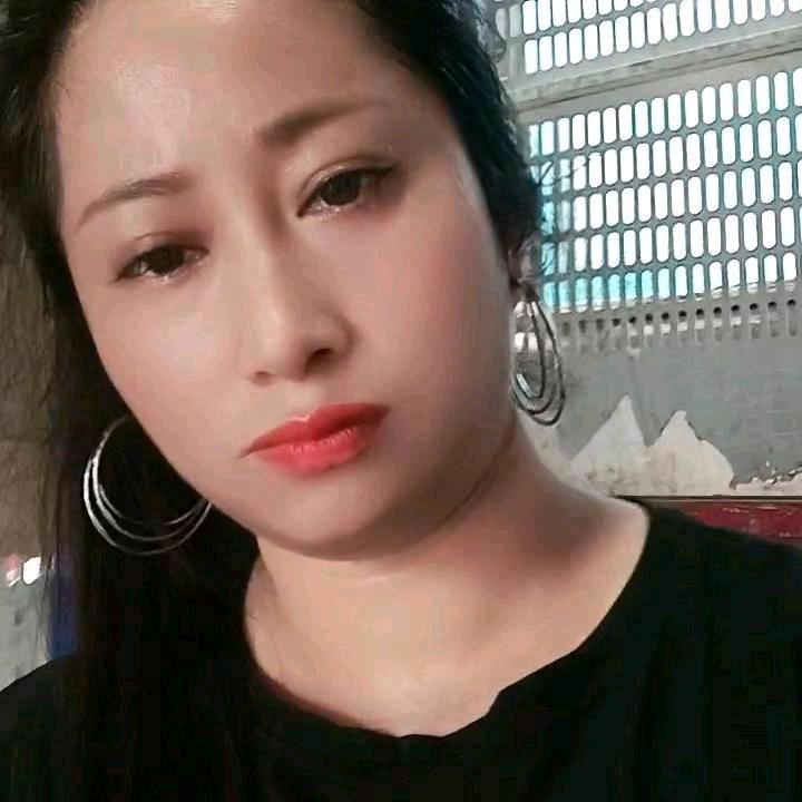 爱一个人好难啊