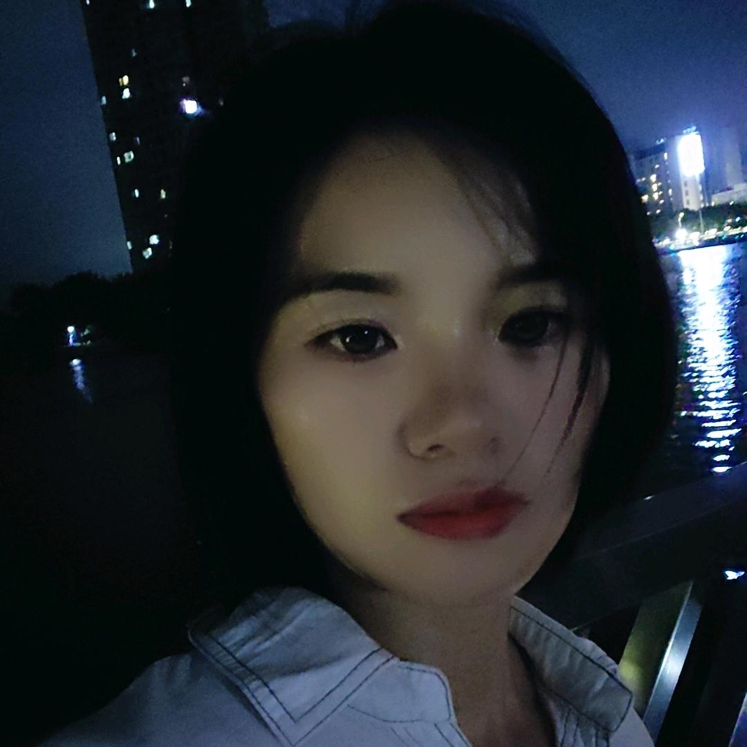 小陈回收旧手机旧衣服1897907463