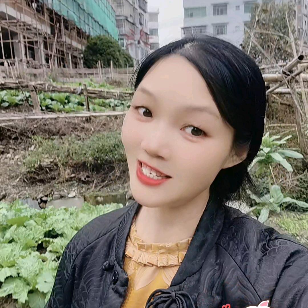 爱跳舞的小叶子