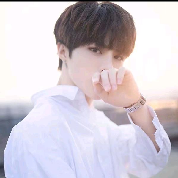 倾国倾城😊😊⁶¹¹🕊