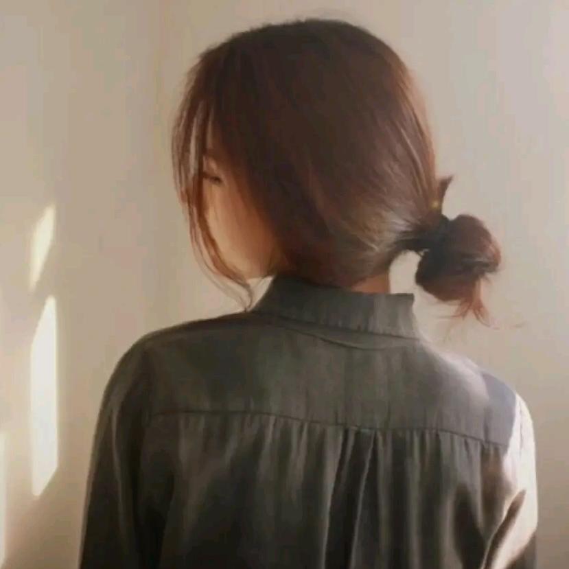 H H 静