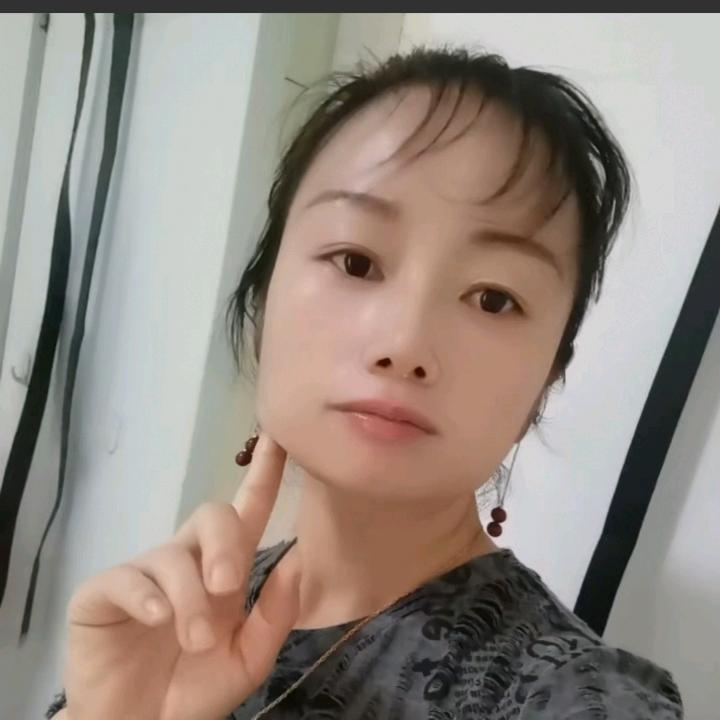 唐海燕
