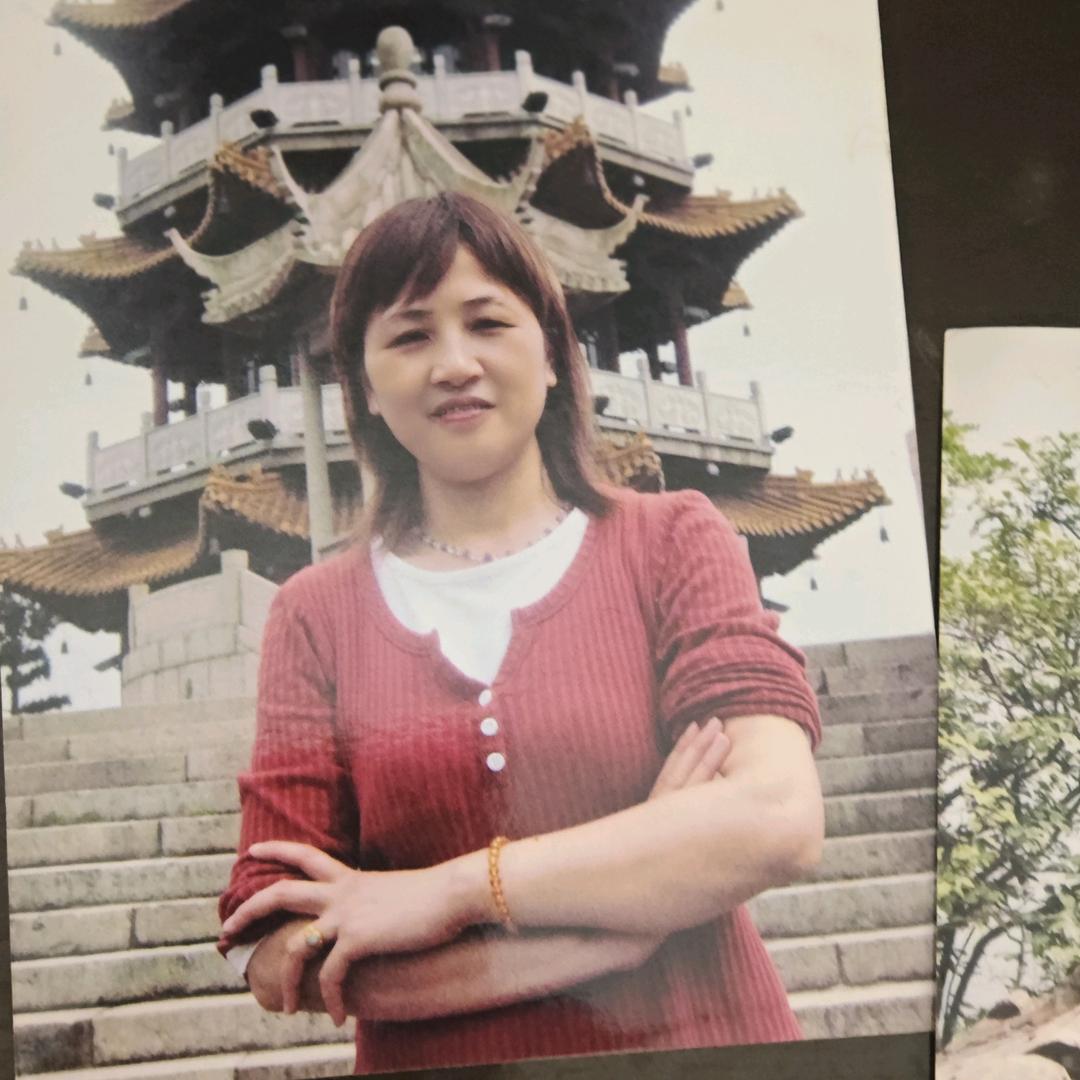 匡晓群女土