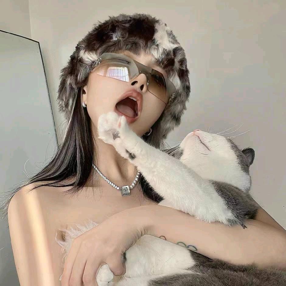 抱抱小熊吧🐼
