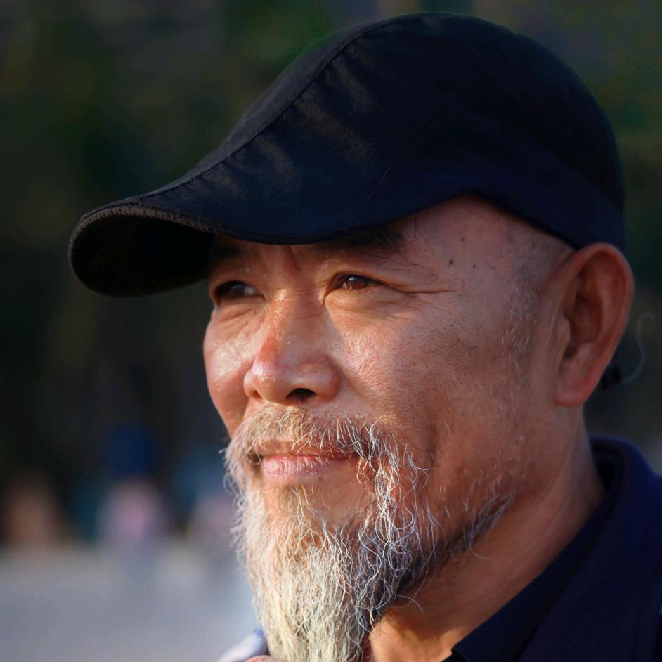 胡子《流浪地球》