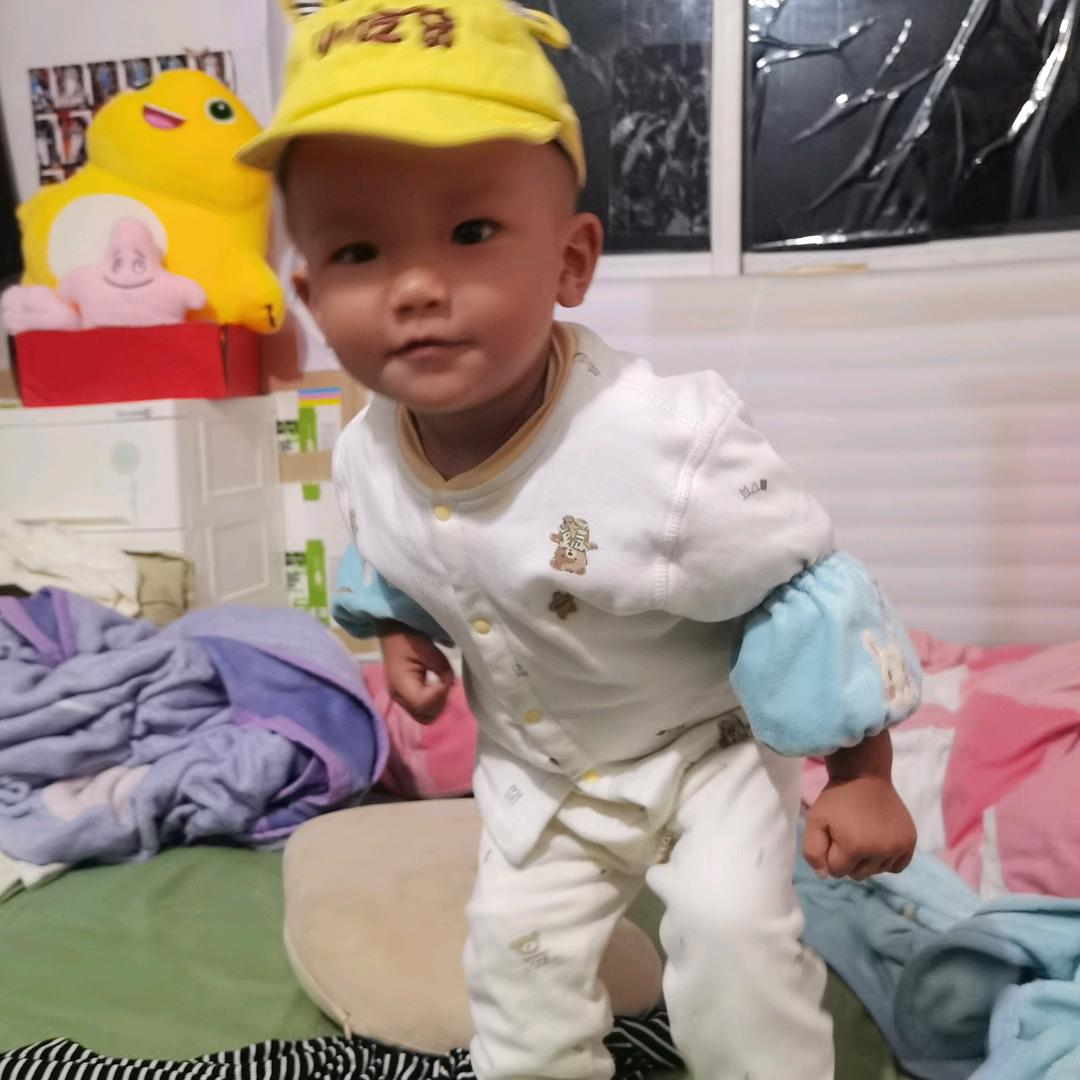 Society I Zege三歲