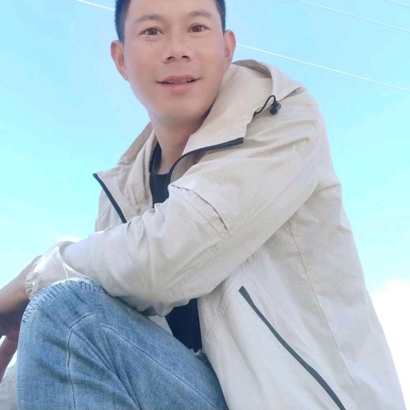 👉上了年纪的男人。